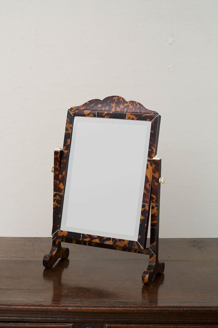 A fine dressing table mirror, 19th century, (1 of 1)