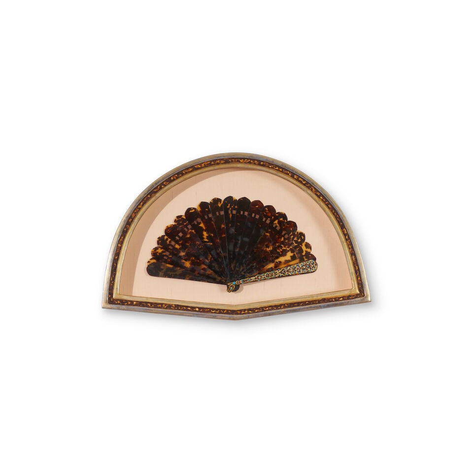 Two ladies fans, 19th/20th century tortoise shell frame overall: 36.0 x 54.0cm, horn frame over... - 2