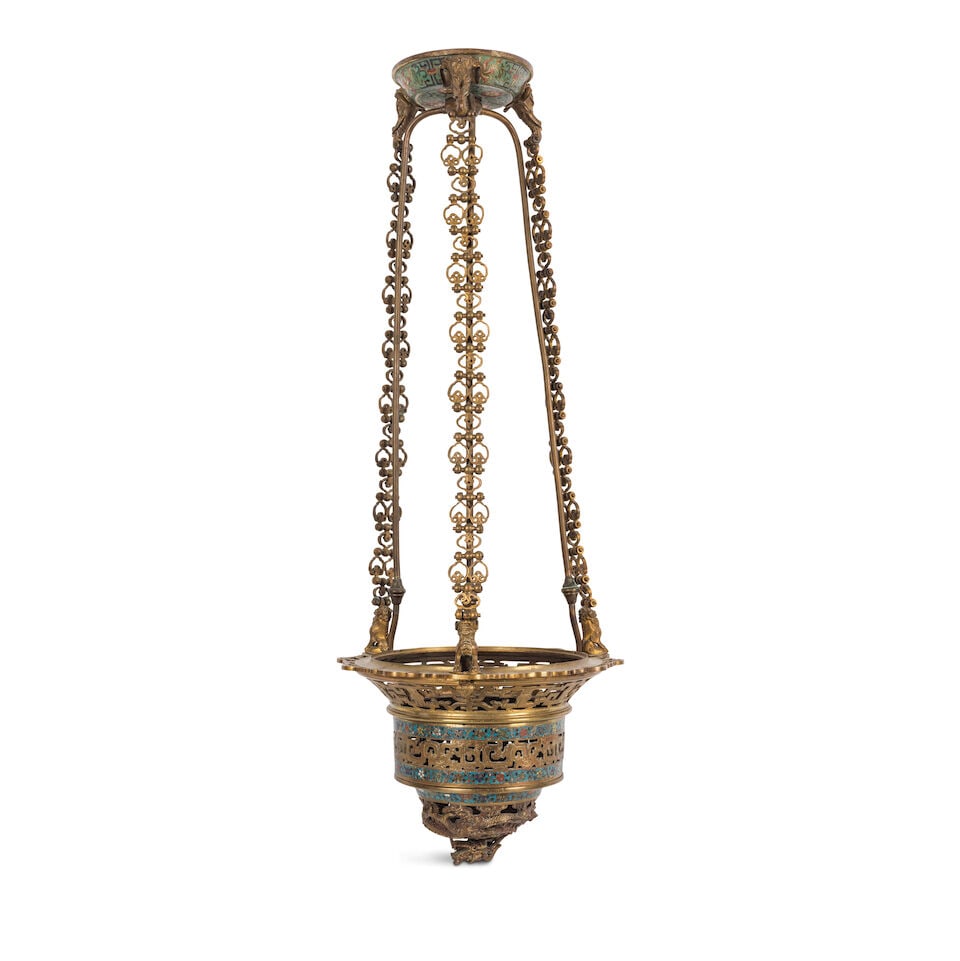 LANTERNE EN BRONZE ET ÉMAUX CLOISONNÉS Dynastie Qing, XVIIIe siècle, les montures... (1 of 2)