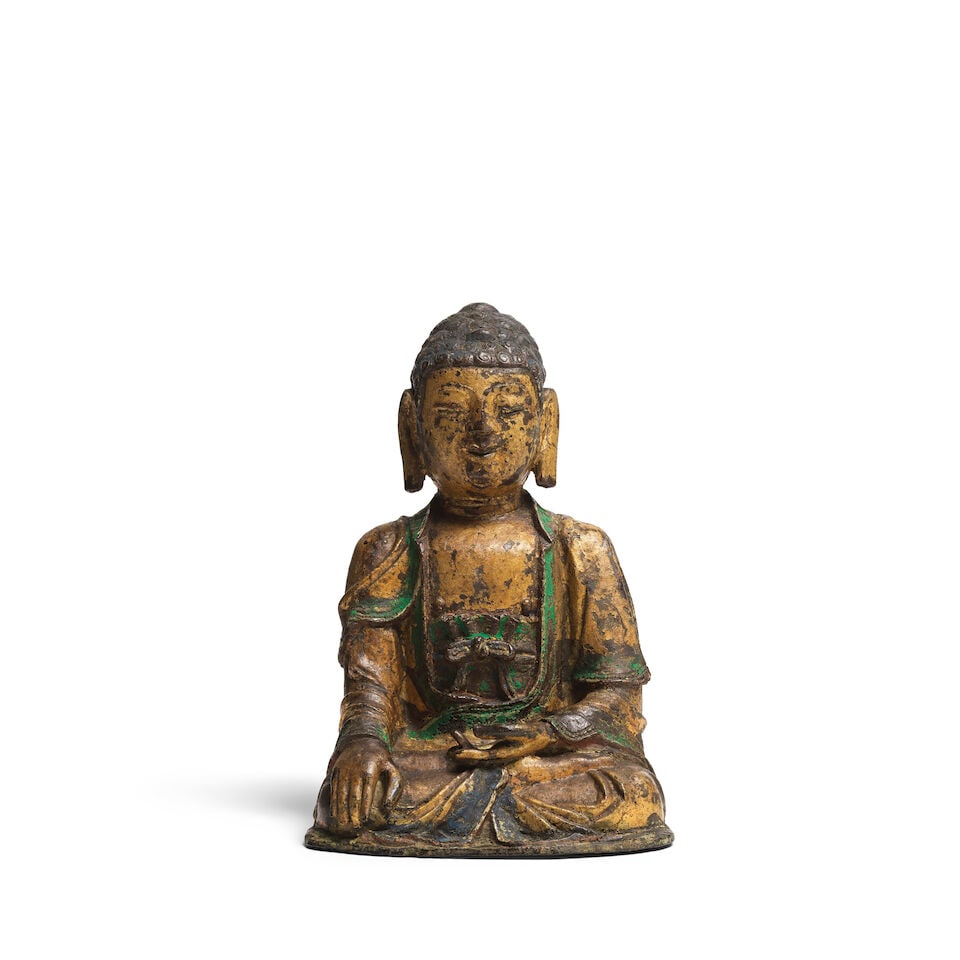 PETITE STATUETTE DE BOUDDHA ASSIS EN BRONZE POLYCHROME Fin de la Dynastie Ming (1368-1644) (1 of 5)