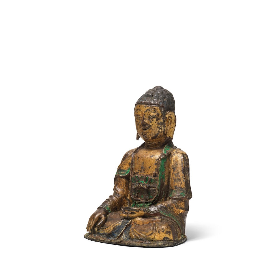 PETITE STATUETTE DE BOUDDHA ASSIS EN BRONZE POLYCHROME Fin de la Dynastie Ming (1368-1644) - 5