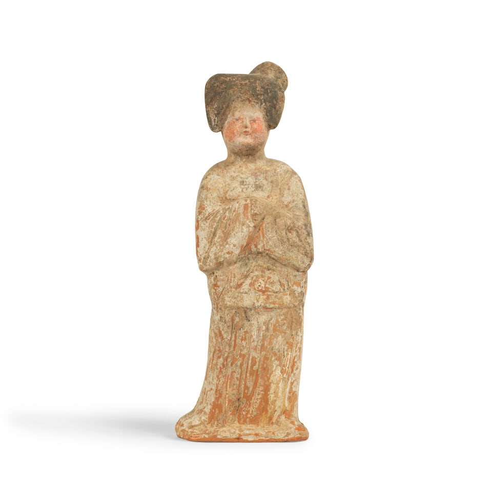 STATUETTE DE DAME DE COUR EN TERRE CUITE Dynastie Tang (618-907) (1 of 2)