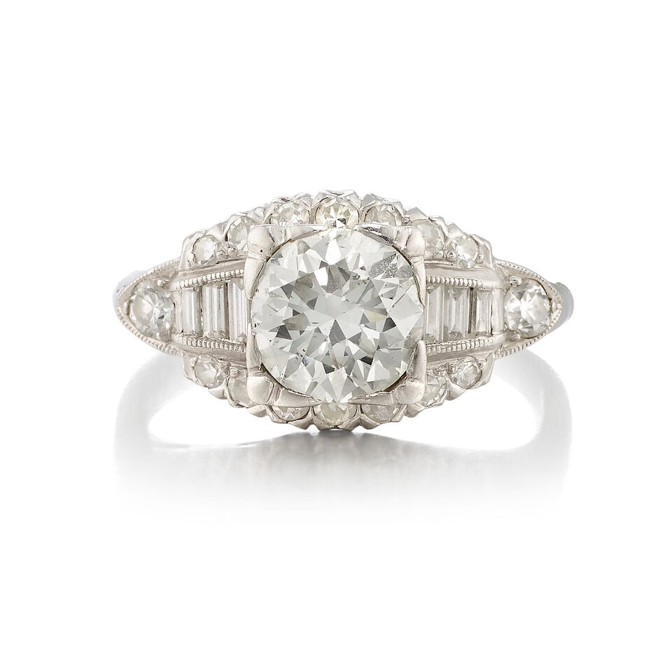 ANTIQUE PLATINUM AND DIAMOND RING (1 of 1)
