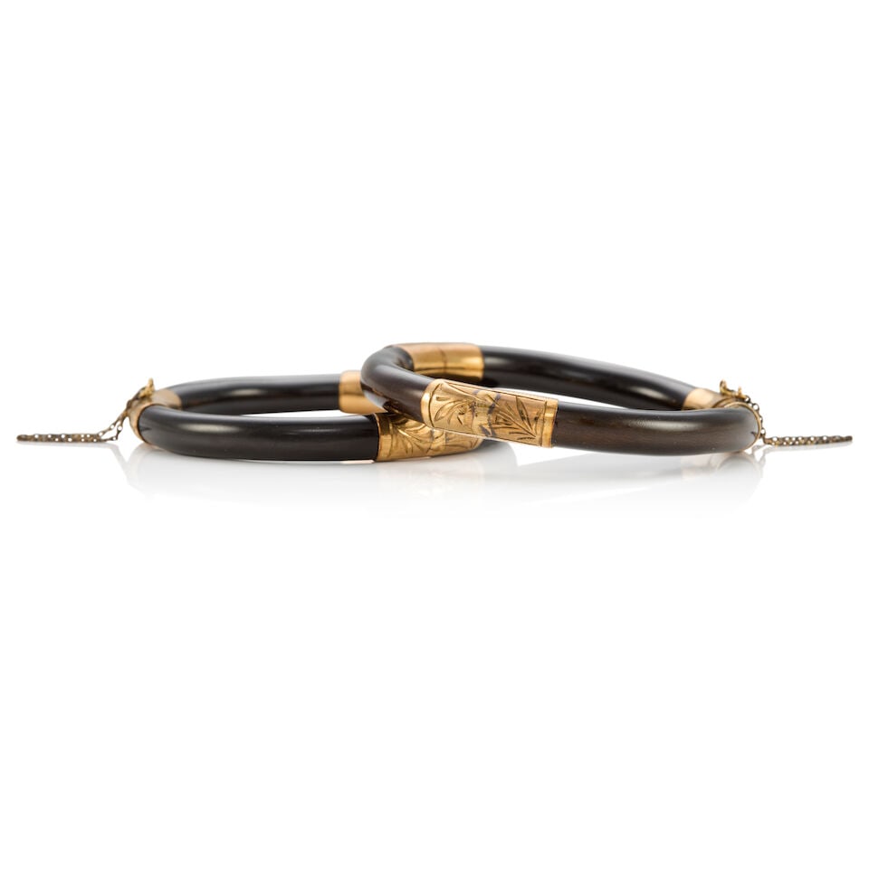 TWO LOW KARAT GOLD AND LACQUER WOOD BANGLES - 2
