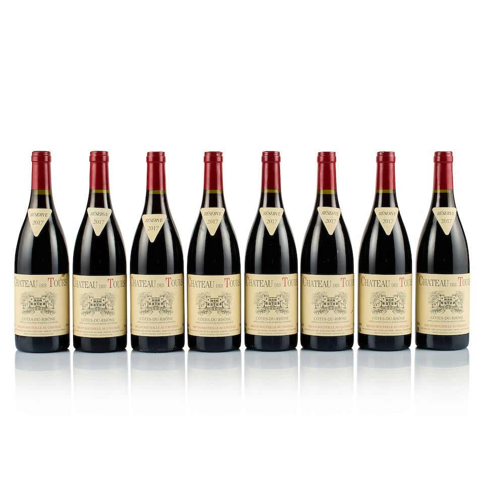 Château des Tours, Côtes du Rhône, 2017 (8 x 750ml): Château des Tours, Côtes du Rhône, 2017 (8 x 750ml) Region: Rhône Valley Fill Level: excellent Capsule: 3x scratched on top, 2x slightly scratched on top, 3x ok Cork: 3x slightly