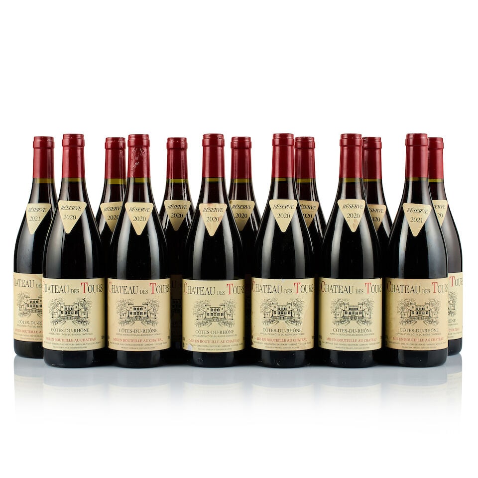 Château des Tours, Côtes du Rhône, 2020 & 2021 (13 x 750ml): Château des Tours, Côtes du Rhône, 2020 (11 x 750ml) Region: Rhône Valley Fill Level: excellent Capsule: 5x scratched on top, 6x ok Cork: 3x depressed, 9x ok Label: 6x badly