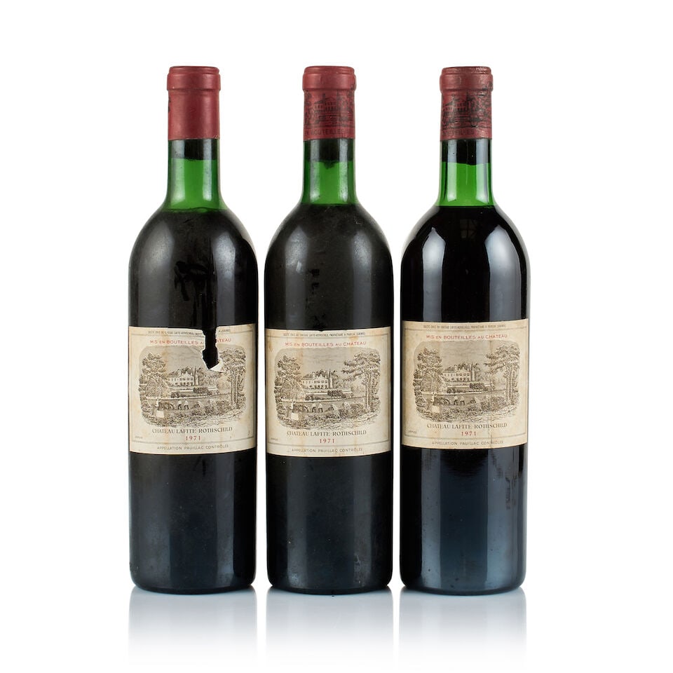 Château Lafite Rothschild, Pauillac, 1er Grand Cru Classé, 1971 (3 x 750ml): Château Lafite Rothschild, Pauillac, 1er Grand Cru Classé, 1971 (3 x 750ml) Region: Bordeaux Fill Level: 1x top shoulder, 2x very top shoulder Capsule: ok Cork: ok Label: all bin-soiled and