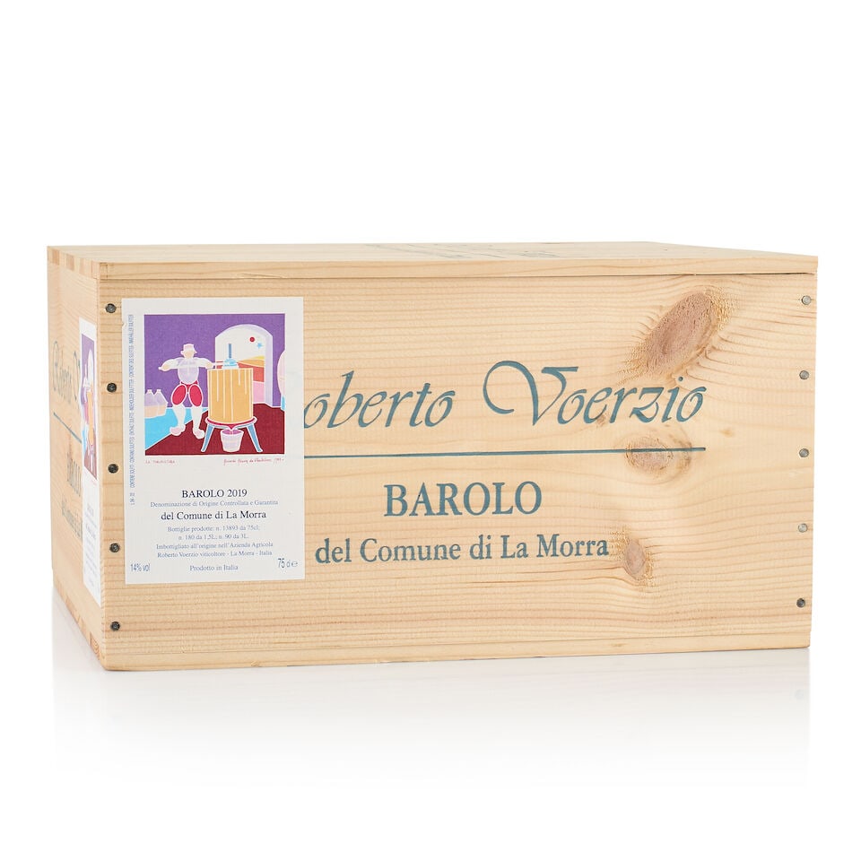 Roberto Voerzio, Barolo, Comune di La Morra, 2019 (6 x 750ml): Roberto Voerzio, Barolo, Comune di La Morra, 2019 (6 x 750ml) Region: Piedmont Packaging: original wooden case Miscellaneous: not open Alcohol Content: 14% This lot is subject to the following lot