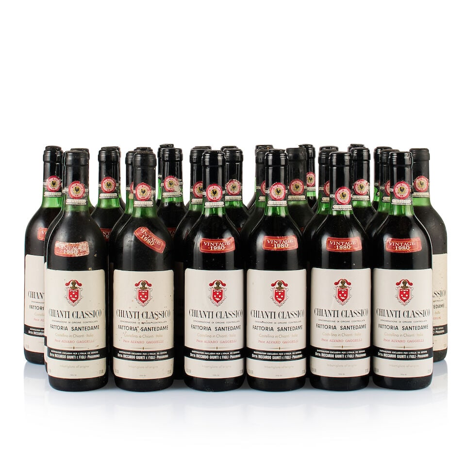 Fattoria Santedame, Chianti Classico, 1980 (32 x 750ml): Fattoria Santedame, Chianti Classico, 1980 (32 x 750ml) Region: Tuscany Fill Level: 21x base of neck, 11x top shoulder Capsule: 26x corroded, 6x ok Cork: 6x slightly depressed, 6x raised, 12x slightly