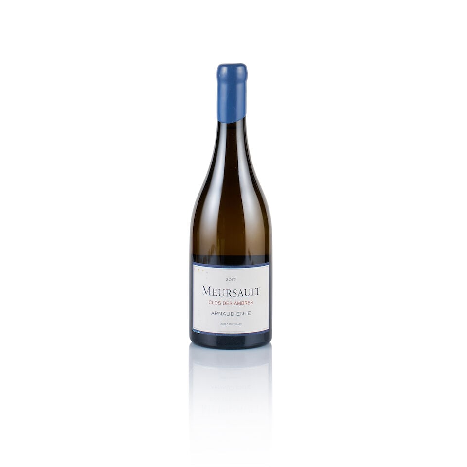 Arnaud Ente, Meursault, Clos des Ambres, 2017 (1 x 750ml): Arnaud Ente, Meursault, Clos des Ambres, 2017 (1 x 750ml) Region: Burgundy Fill Level: good Capsule: blue wax, scratched at the back Cork: ok Label: slightly bin-soiled Packaging: neutral carton Alcoh