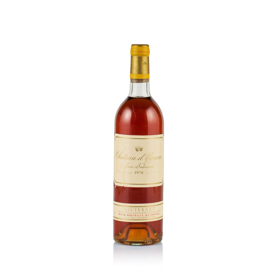 Château d'Yquem, Sauternes, 1er Cru Supérieur, 1976 (1 x 750ml): Château d'Yquem, Sauternes, 1er Cru Supérieur, 1976 (1 x 750ml) Region: Bordeaux Fill Level: top shoulder Capsule: corroded Cork: slightly depressed Label: stained and slightly