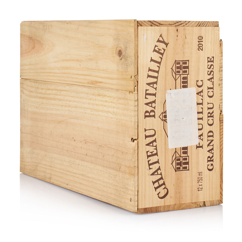 Château Batailley, Pauillac, Grand Cru Classé, 2010 (12 x 750ml): Château Batailley, Pauillac, Grand Cru Classé, 2010 (12 x 750ml) Region: Bordeaux Packaging: original wooden case Miscellaneous: not open For further information on this lot please visit Bon