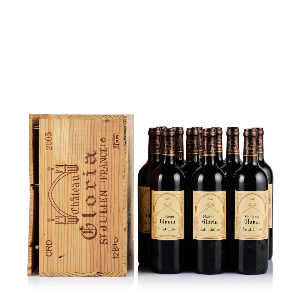 Château Gloria, Saint-Julien, 2005 (12 x 750ml): Château Gloria, Saint-Julien, 2005 (12 x 750ml) Region: Bordeaux Fill Level: 12x base of neck Capsule: ok Cork: ok Label: excellent appearance Packaging: original wooden case Alcohol Content: 13%