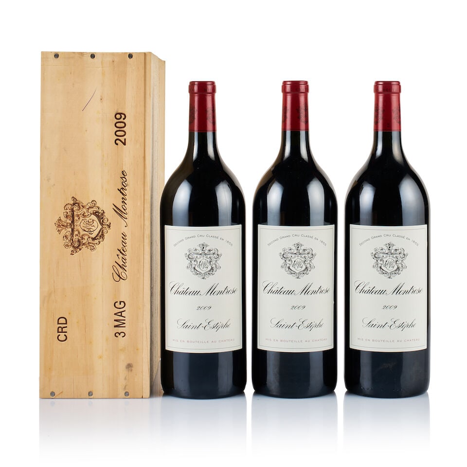 Château Montrose, Saint-Estèphe, Grand Cru Classé, 2009 (3 x Magnum): Château Montrose, Saint-Estèphe, Grand Cru Classé, 2009 (3 x Magnum) Region: Bordeaux Fill Level: into neck Capsule: ok Cork: ok Label: excellent appearance Packaging: original wooden