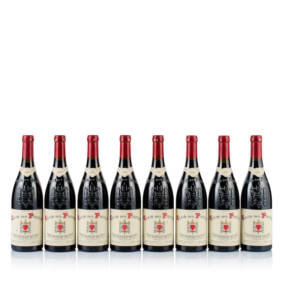 Clos des Papes, Châteauneuf-du-Pape, 2006 & 2007 (8 x 750ml): Clos des Papes, Châteauneuf-du-Pape, 2006 (5 x 750ml) Region: Rhône Valley Fill Level: 3x under 0.5cm below base of capsules, 2x under 1.5cm below base of capsules Capsule: ok Cork: 3x very 