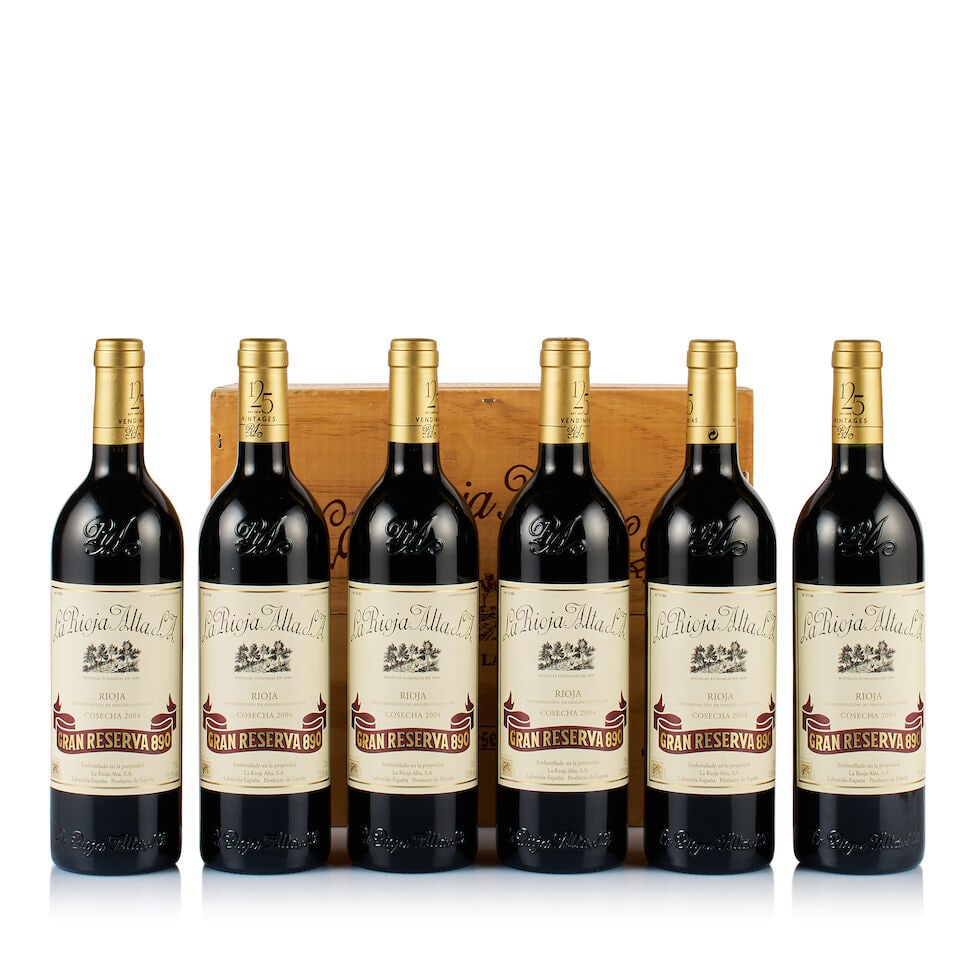 La Rioja Alta, Rioja, Reserva 890, 2004 (6 x 750ml): La Rioja Alta, Rioja, Reserva 890, 2004 (6 x 750ml) Region: Spain Fill Level: into neck Capsule: ok Cork: ok Label: 1x very slightly marked at the center, 5x excellent appearance Packaging: original w