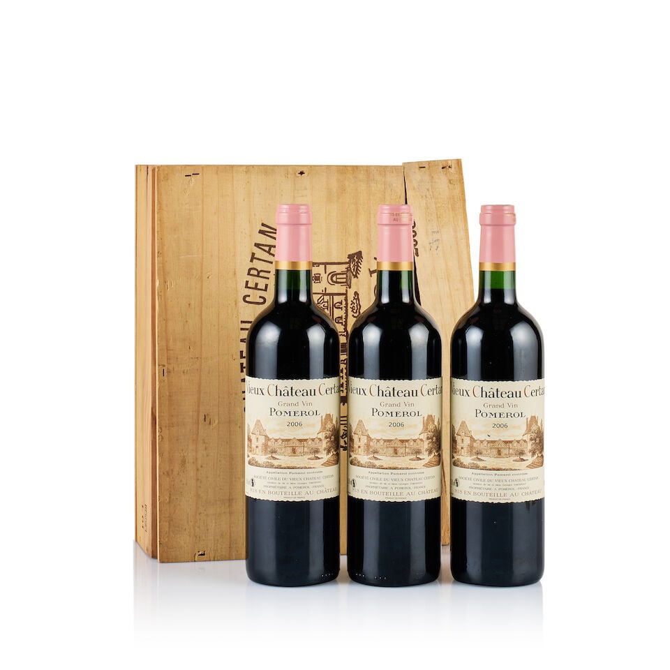 Vieux Château Certan, Pomerol, 2006 (3 x 750ml): Vieux Château Certan, Pomerol, 2006 (3 x 750ml) Region: Bordeaux Fill Level: into neck Capsule: ok Cork: ok Label: 2x good appearance, 1x slightly scratched at the center Packaging: original wood
