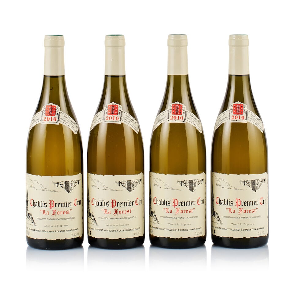 Vincent Dauvissat, Chablis 1er Cru, La Forest, 2010 (4 x 750ml): Vincent Dauvissat, Chablis 1er Cru, La Forest, 2010 (4 x 750ml) Region: Burgundy Fill Level: excellent Capsule: ok Cork: 2x very slightly rising, 2x ok Label: excellent appearance Packaging: neutral c