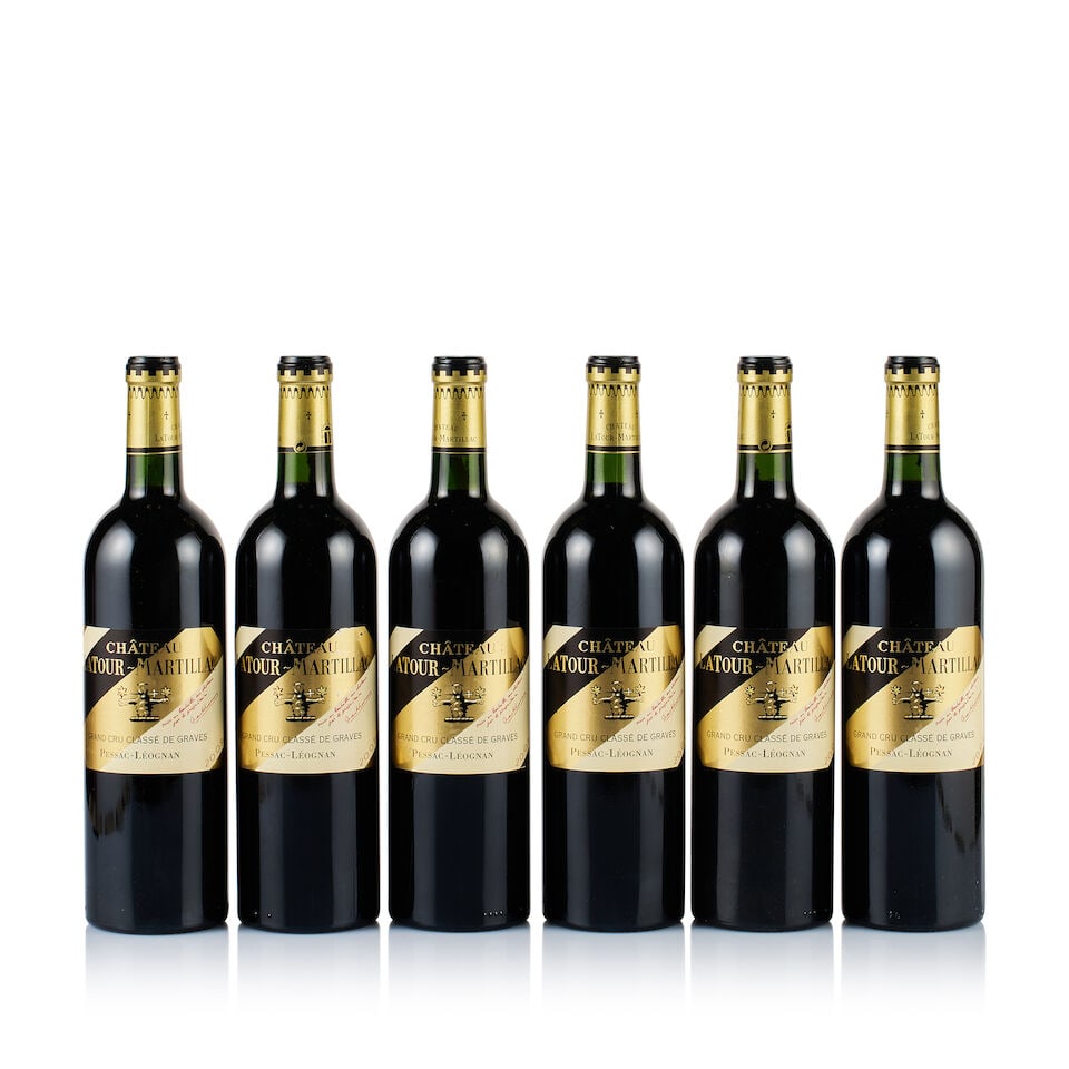 Château Latour-Martillac, Pessac-Léognan, Grand Cru Classé, 2009 (6 x 750ml): Château Latour-Martillac, Pessac-Léognan, Grand Cru Classé, 2009 (6 x 750ml) Region: Bordeaux Fill Level: 1x base of neck, 5x into neck Capsule: ok Cork: ok Label: 2x very slightly scra