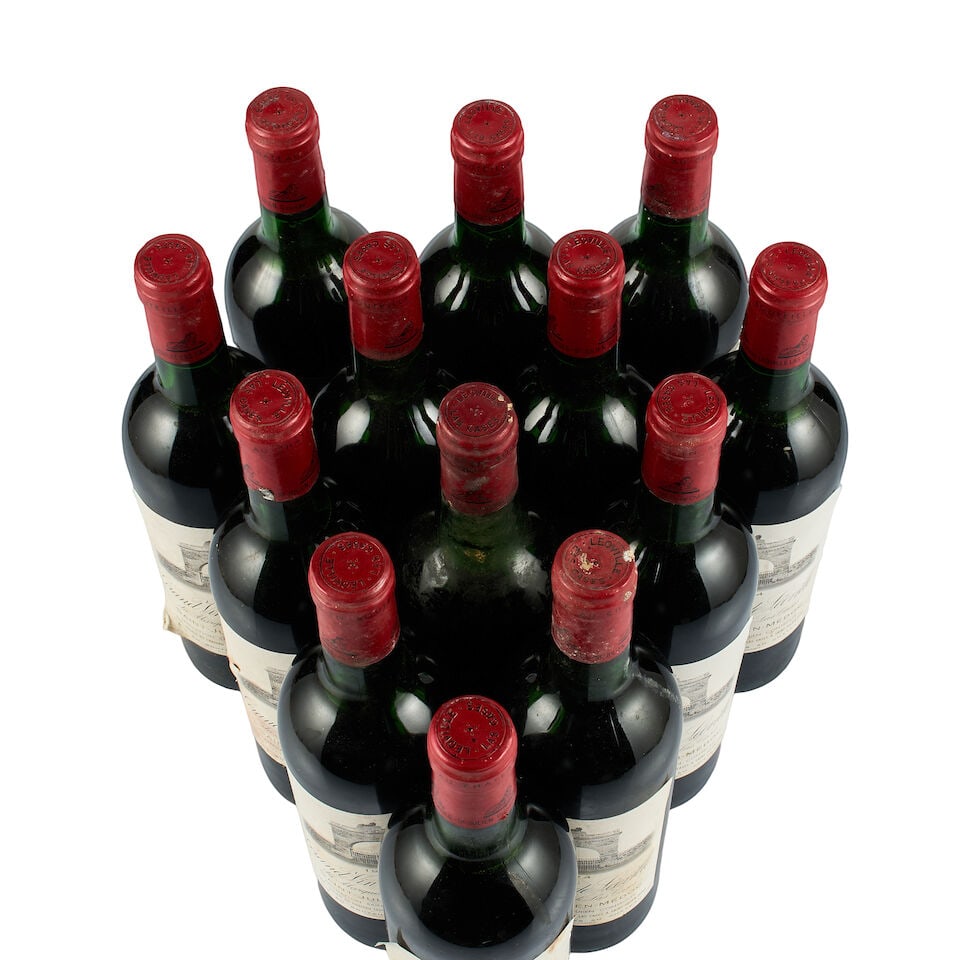 Château Léoville Las Cases, Saint-Julien, Grand Cru Classé, 1974 & 1976 (13 x 730ml) - 5