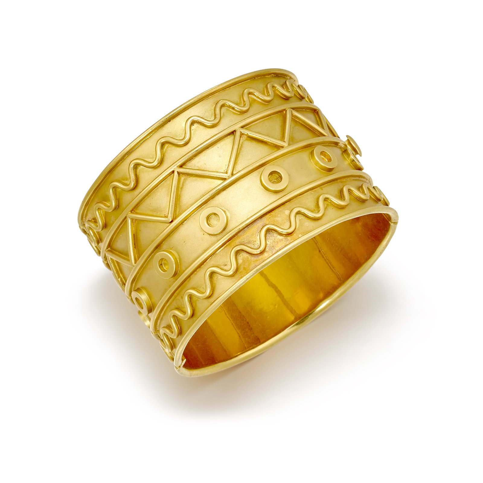 AN 18K GOLD BRACELET (1 of 1)