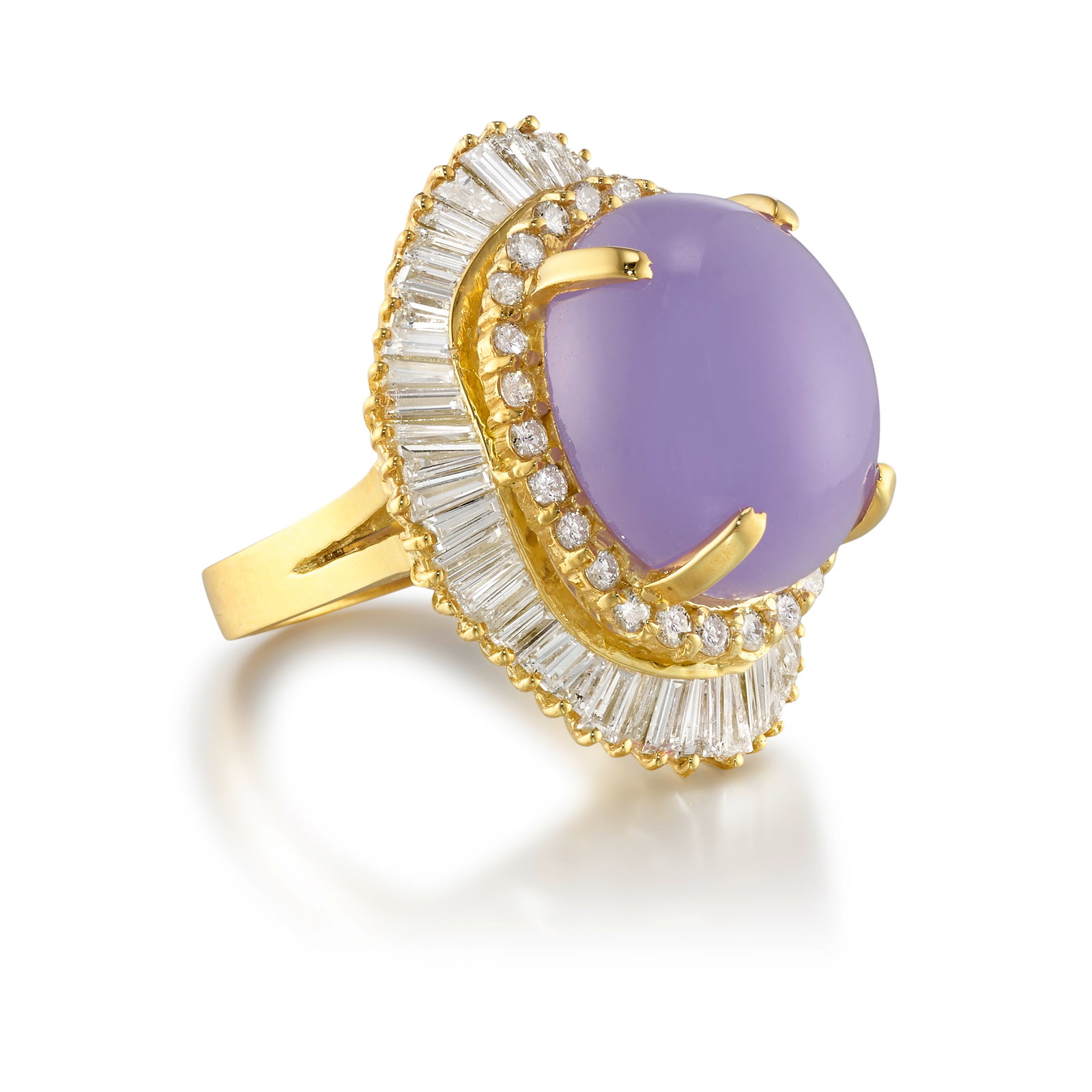 AN 18K GOLD, LAVENDER JADE AND DIAMOND RING (1 of 1)