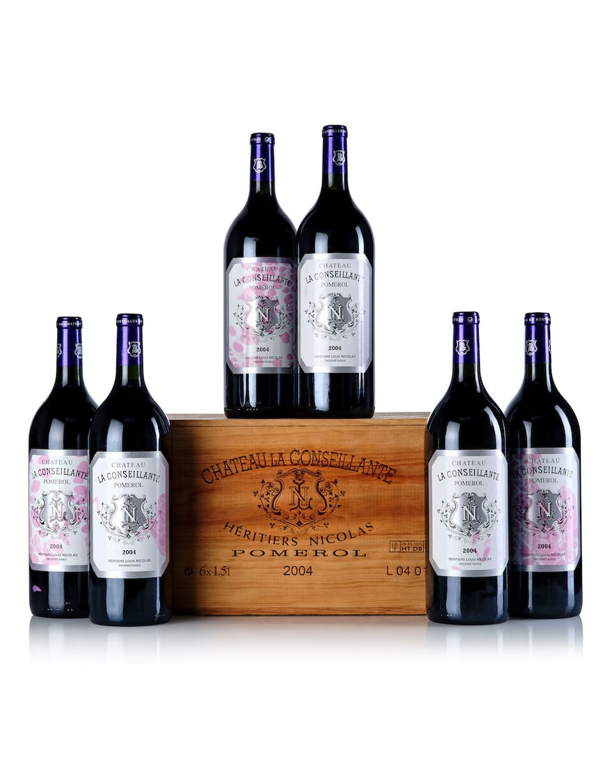 Château La Conseillante, 2004 (6x Magnum): Château La Conseillante, 2004 (6x Magnum) Region: Bordeaux Label: 1x slightly scuffed, 3x slightly stained, 2x heavily stained Packaging: owc For further information on this lot please visit Bonh
