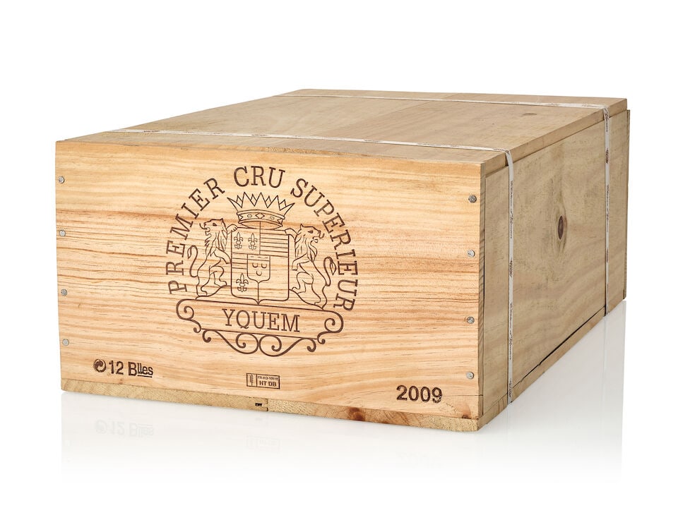 Château d'Yquem, 2009 (12x 750ml): Château d'Yquem, 2009 (12x 750ml) Region: Sauternes Packaging: owc, banded For further information on this lot please visit Bonhams.com For further information about this lot please