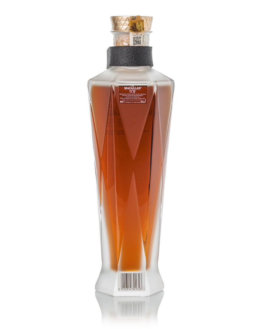 The Macallan N°6. In Lalique, NV (1x 700ml) - 3