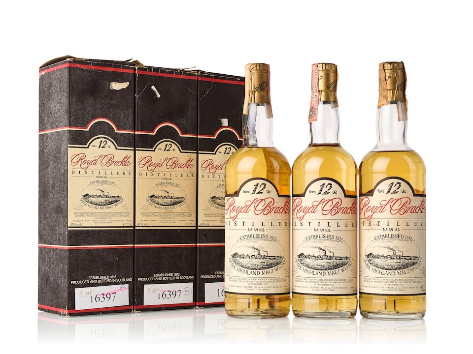 Royal Brackla 12 Year Old (3x 750ml): Royal Brackla 12 Year Old (3x 750ml) Region: Speyside Fill Level: 1x very top shoulder, 1x top shoulder, 1x upper shoulder Capsule: 3x creased capsule, 3x slightly scuffed capsule, 1x stained