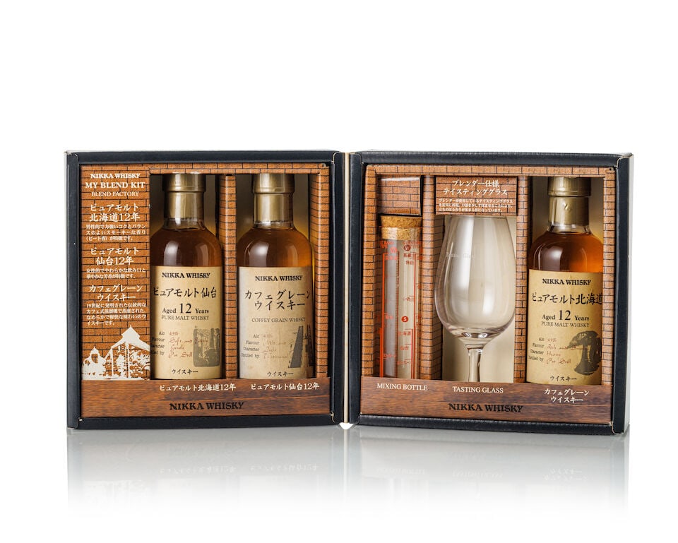 Nikka Whisky My Blend kit (3x 180ml): Nikka Whisky My Blend kit (3x 180ml) Region: Japan Label: 3 x heavily bin-soiled and stained labels Packaging: scuffed original carton with a test tube and a tasting glass Alcohol content: 43% ABV Not