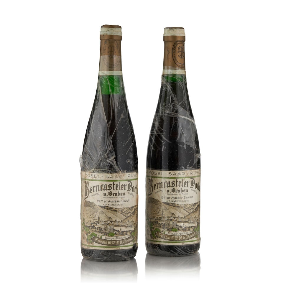 Dr. Thanisch, Bernkastler Doctor Auslese Eiswein Gold Capsule, 1976 (2 bottles, 750ml): Dr. Thanisch, Bernkastler Doctor Auslese Eiswein Gold Capsule, 1976 (2 bottles, 750ml) Region: Germany Fill Level: one 1cm, one 2.5cm Capsule: worn, lightly corroded, one nicked Label: lightly