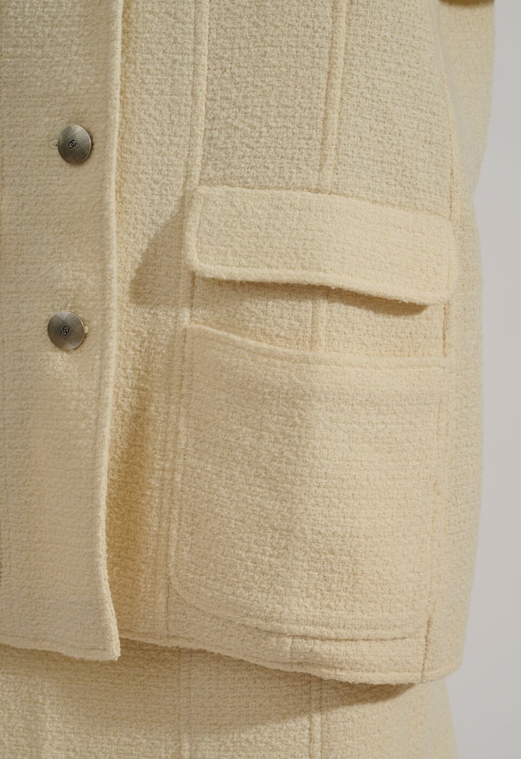 Chanel, collection Prêt à Porter, Printemps/Eté 1998. Tailleur jupe en tweed ... - 2