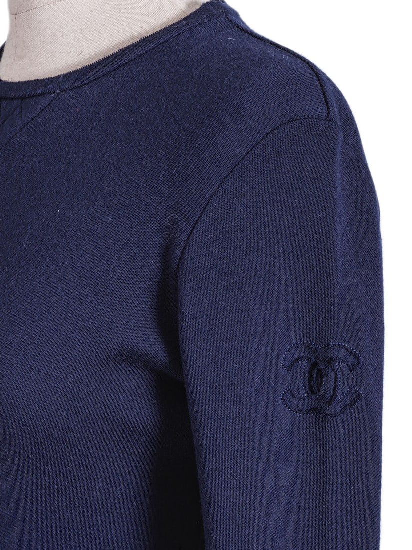 Chanel, collection Prêt à Porter, Automne/Hiver 2010. Robe en laine marine partielleme... - 2