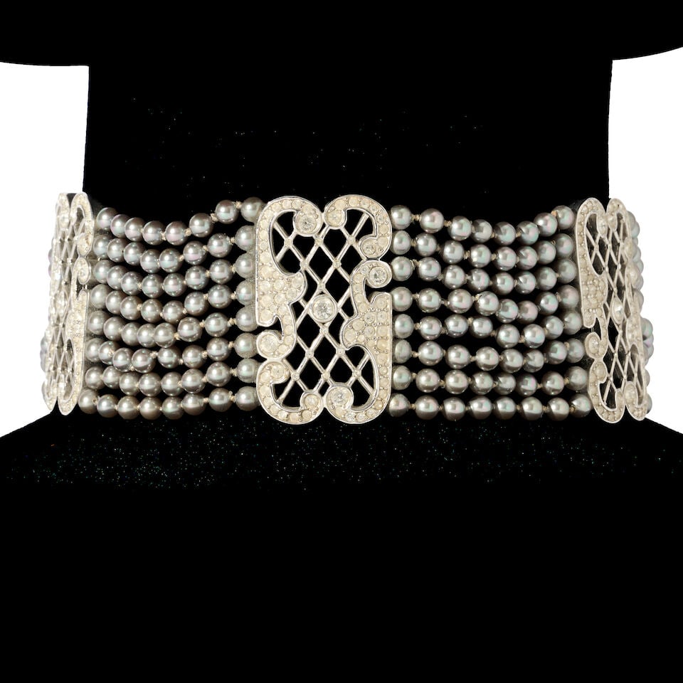 Christian Dior. Collier de chien perles d'imitations et strass. Christian Dior. Dog collar with ... - 2