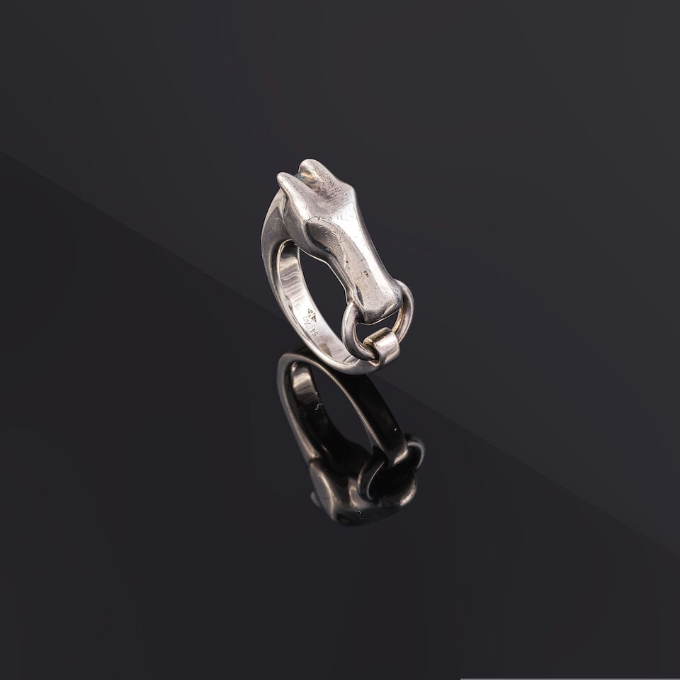 Hermès Paris. Bague Galop en argent 925 °/°°. Hermès Paris. Galop ring ...: Hermès Paris. Bague Galop en argent 925 °/°°. Hermès Paris. Galop ring in 925 sterling silver. Condition grade: B. Taille/Size: 54. Poids/weight : 15,71 gr.