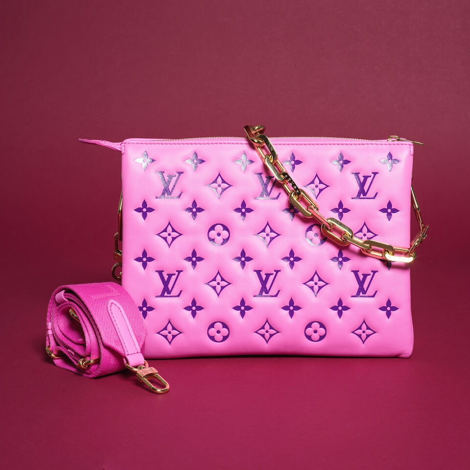 Louis Vuitton, année 2021. Sac Coussin PM en cuir agneau Monogram Empreinte rembourré ... - 3