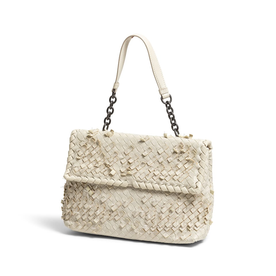 Bottega Veneta, collection Pre-Fall 2014. Sac Tobu Olimpia en cuir Nappa Intrecciato Ruffle ... (1 of 2)