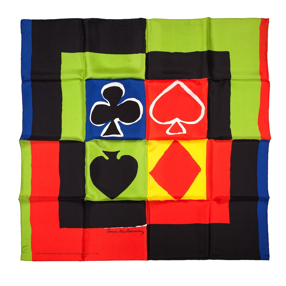 SONIA DELAUNAY (1885-1979) Foulards, circa 1975 Ensemble de trois foulards dont deux en soie et ... - 2
