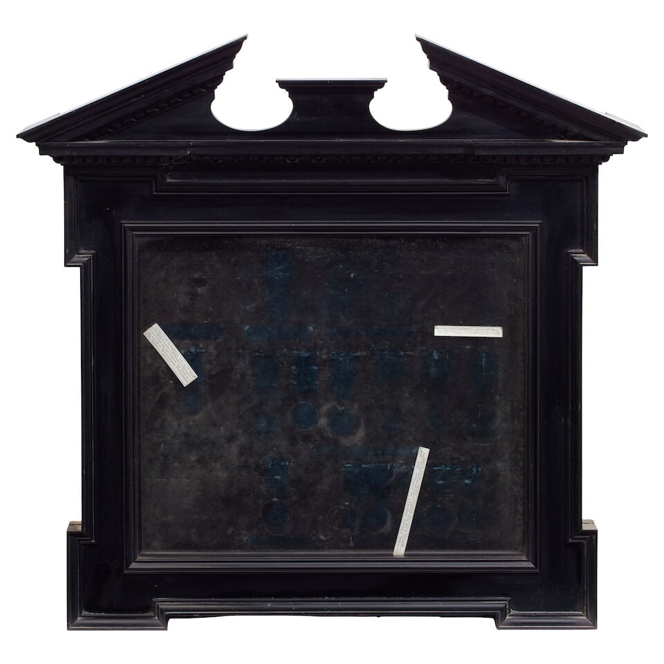 A pair of Victorian ebonised medal cabinetsSecond half 19th century in the George II style (2) - 3