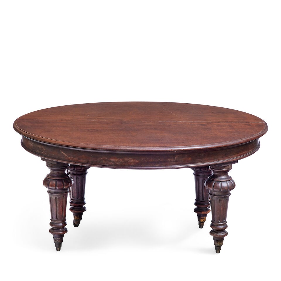 A very large Victorian mahogany extending dining tableMid-19th century - 4