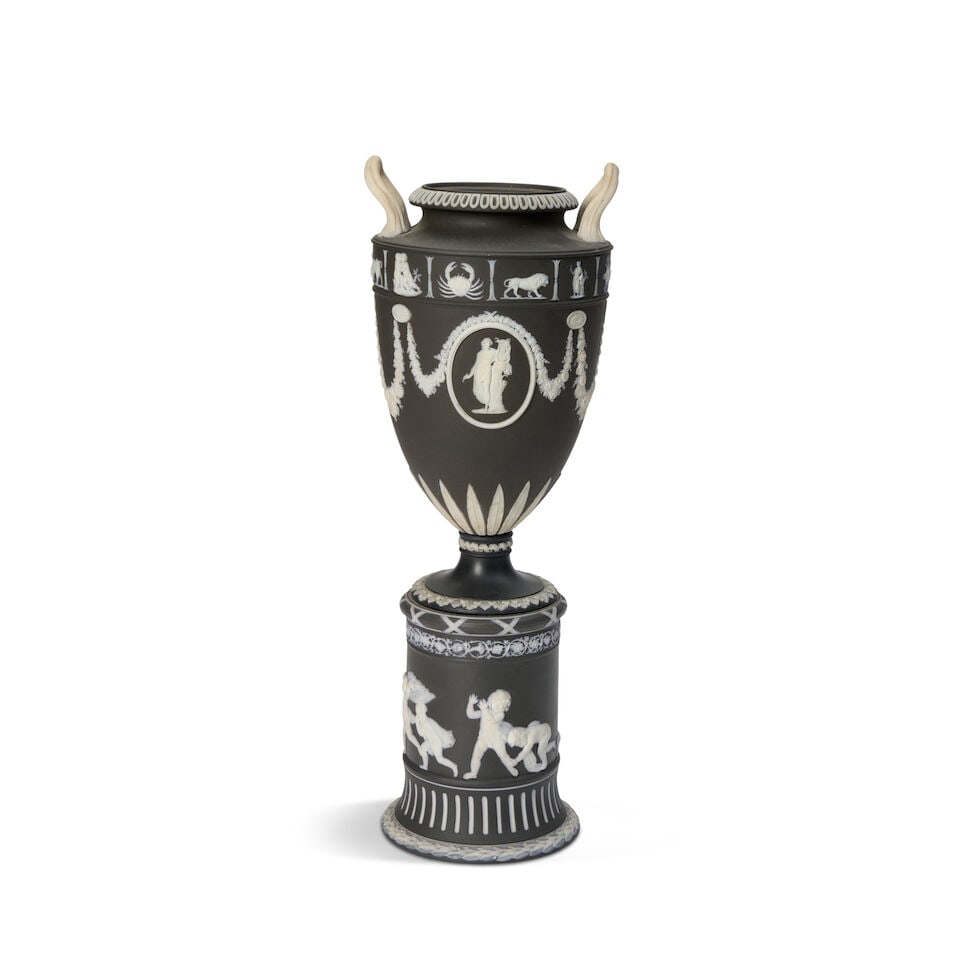 Wedgwood Solid Black Jasper Vase and Cover, England, c. 1900, - 3
