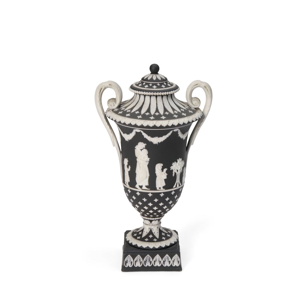 Wedgwood Diceware Jasper Dip Vase & Cover, England, 19th century, - 2