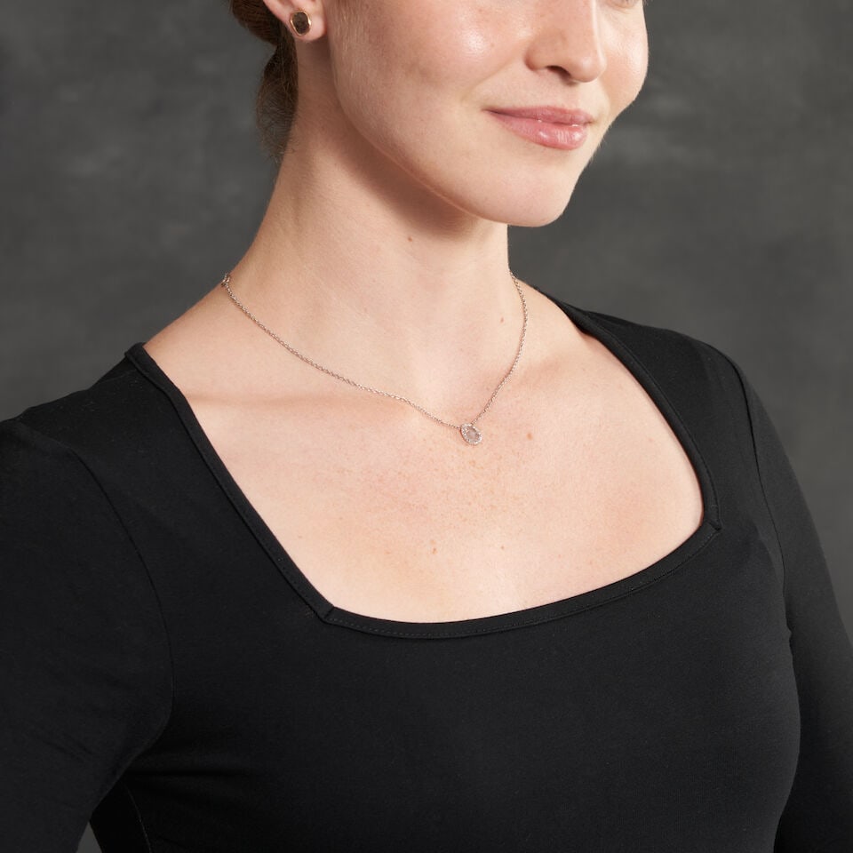 GOLD AND DIAMOND EARRINGS AND NECKLACE - 2