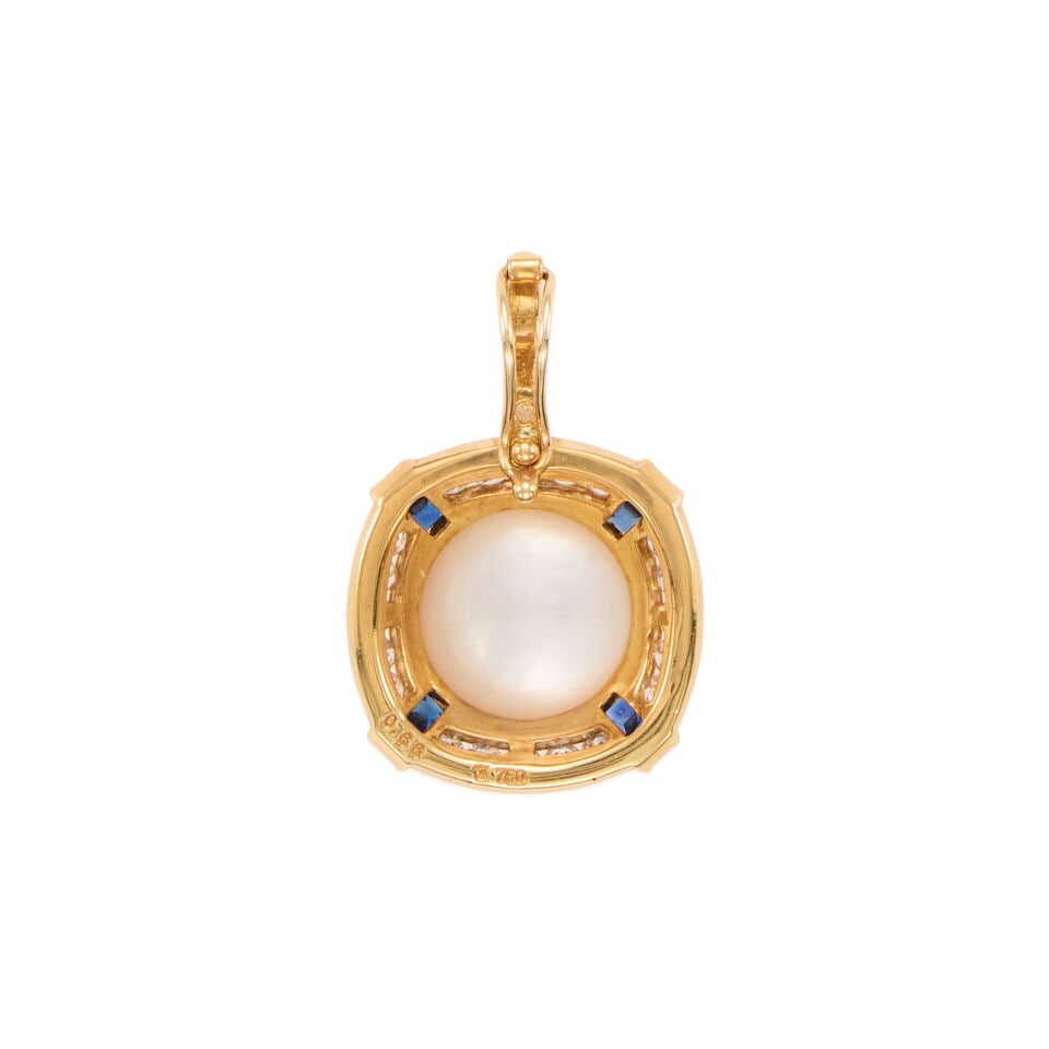 18K GOLD, DIAMOND AND CULTURED MABE PEARL PENDANT - 2