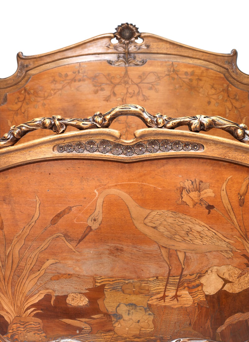 An Art Nouveau carved walnut and marquetry bedroom suite In the manner of Majorelle (5) - 2