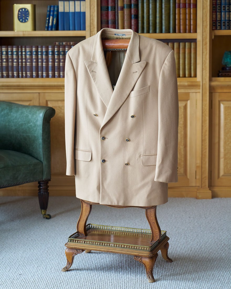 Valentino Couture | double breasted cashmere coat size 42, labelled 'Valentino Couture made in I...: Valentino Couture | double breasted cashmere coat size 42, labelled 'Valentino Couture made in Italy', care label to pocket marked 100% cashmere, in light camel colour, fully lined, with navy blue con