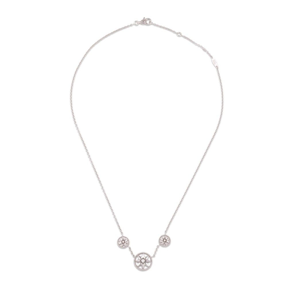 Christian Dior. Collier Rose des Vents en or blanc 750 °/°°, nacre et diamants. C...: Christian Dior. Collier Rose des Vents en or blanc 750 °/°°, nacre et diamants. Christian Dior. Rose des Vents necklace in 750/1000 white gold, mother-of-pearl and diamonds. Condition g