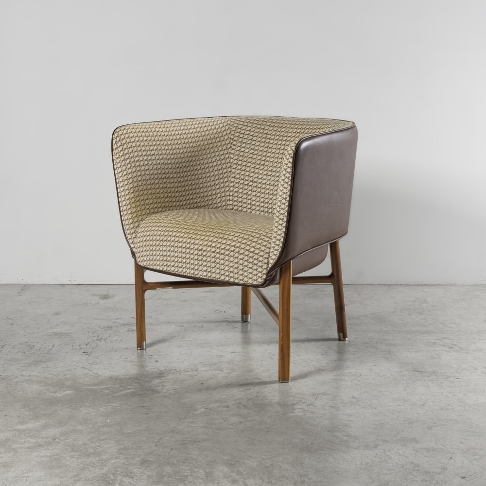 Hermès Paris. Fauteuil Cabriolet Les Nécessaires d'Hermès Chocolat, Etoupe. Herm&... (1 of 1)