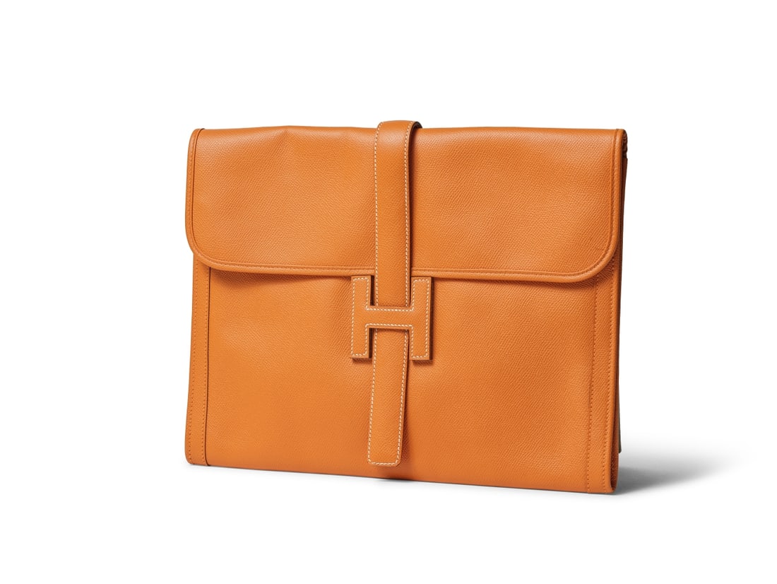 Hermès Paris, année 2014. Pochette Jige GM en cuir Epsom Orange. Hermès Paris, ye...: Hermès Paris, année 2014. Pochette Jige GM en cuir Epsom Orange. Hermès Paris, year 2014. Jige GM clutch in Epsom Orange leather. Condition grade: A +. 34 x 26 cm. Footnotes: Excellent 